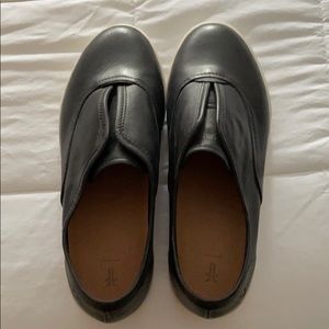 Frye slip-on sneakers/loafers